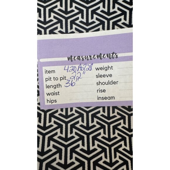 2/$30 Adrienne Vittadini Size 10 Black/White Geometric Sleeveless Sheath Dress - Picture 9 of 16